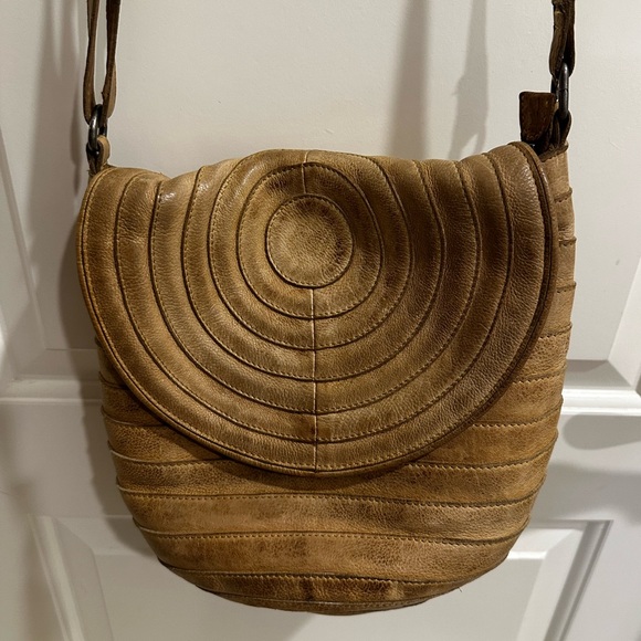 Genuine Leather Circle Flap Crossbody Bag - Picture 3 of 8